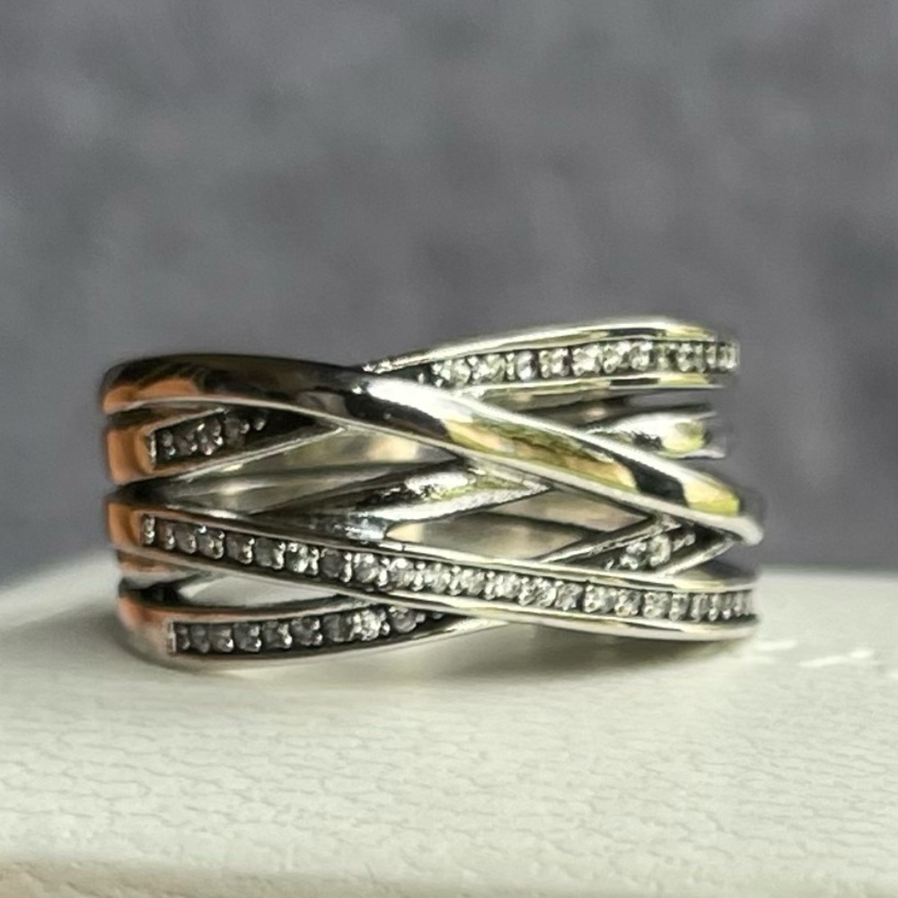 Pandora Ring